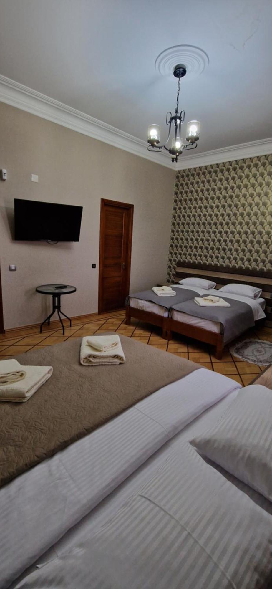 Hotel Villa Kutaisi Luaran gambar