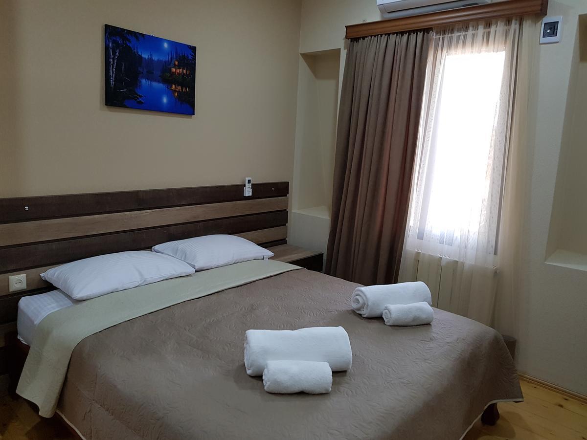 Hotel Villa Kutaisi Luaran gambar