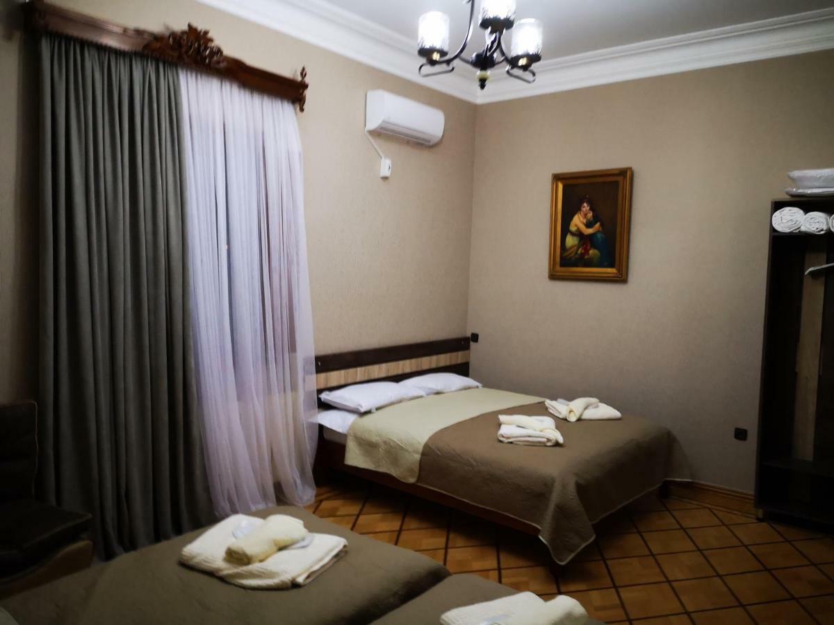Hotel Villa Kutaisi Luaran gambar