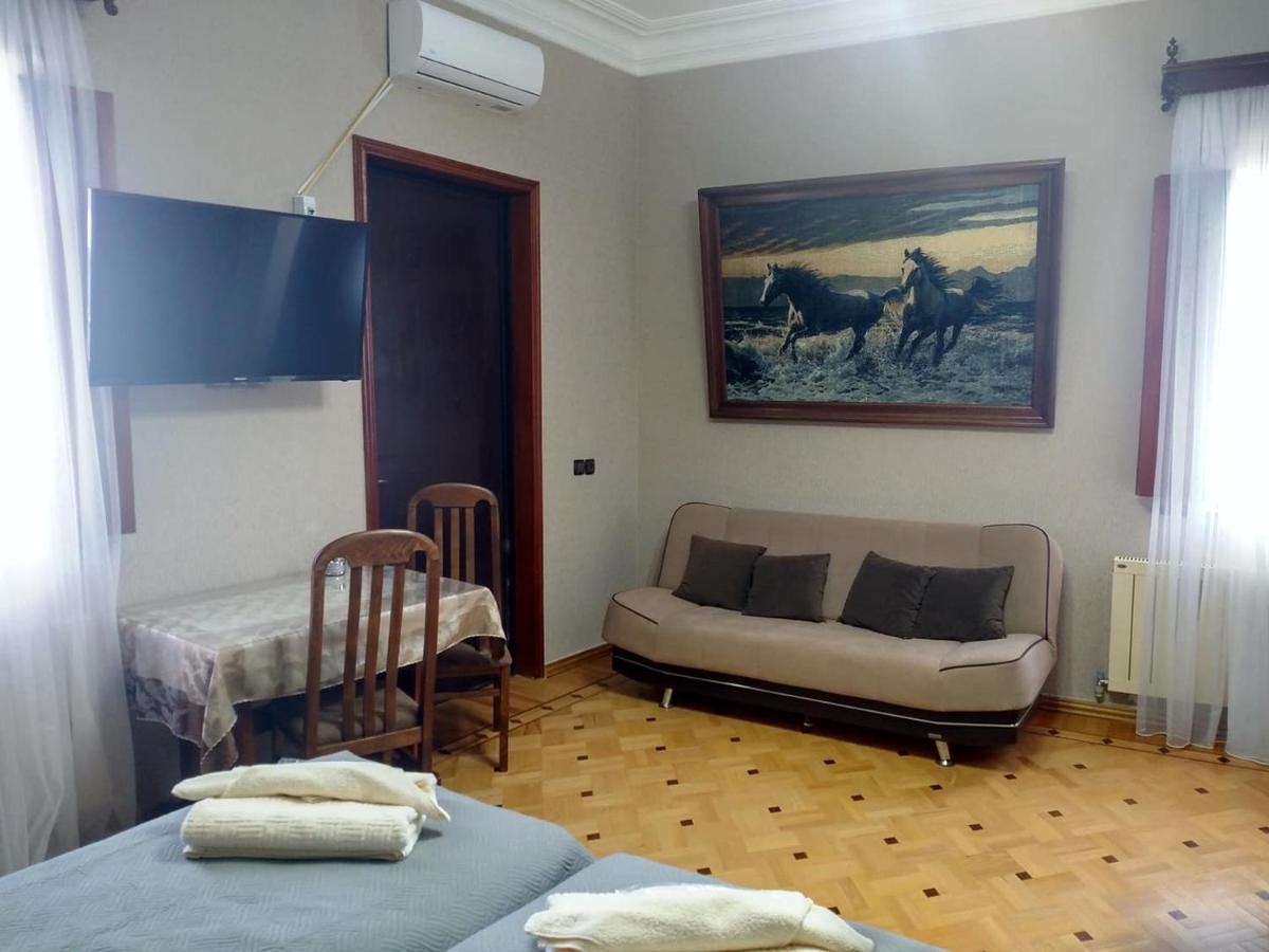 Hotel Villa Kutaisi Luaran gambar